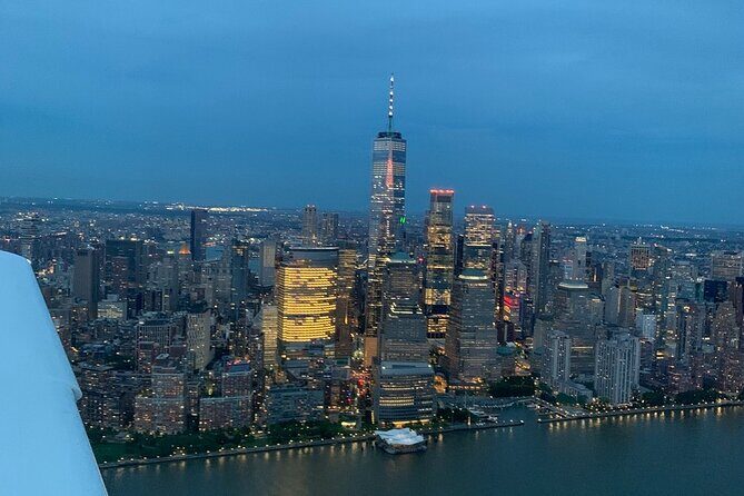 Flight Over New York City Hudson River - Key Points