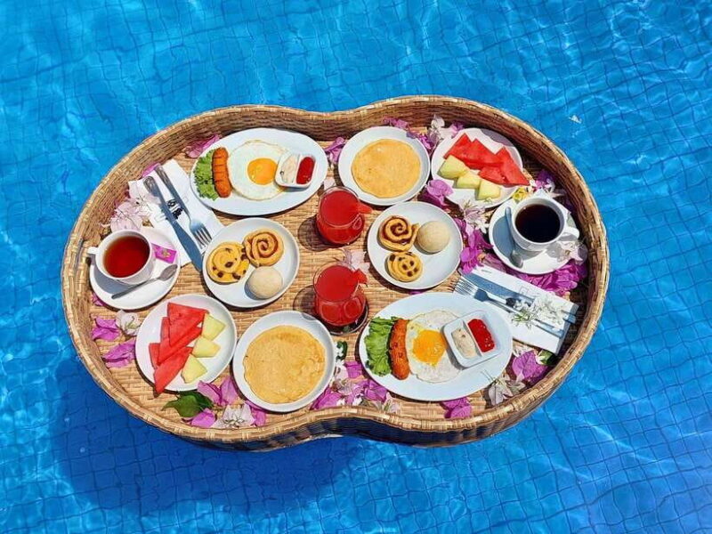Floating breakfast - The Sum Up
