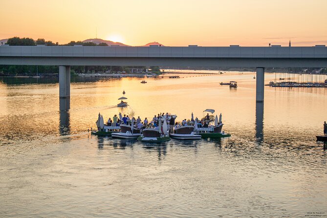 Floating Dinner Vienna: Private Dinning Experience on Danube - Meeting and Pickup Details