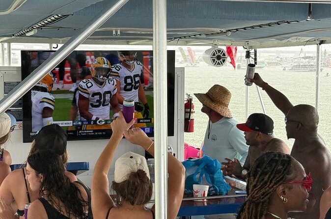 Floating Tailgate Tour at Crab Island and Watch Football on Water - FAQ
