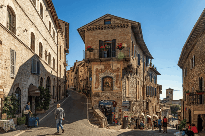 Florence: 2-In-1 Train & Bus From/To Assisi Centro - Date and Time Changes