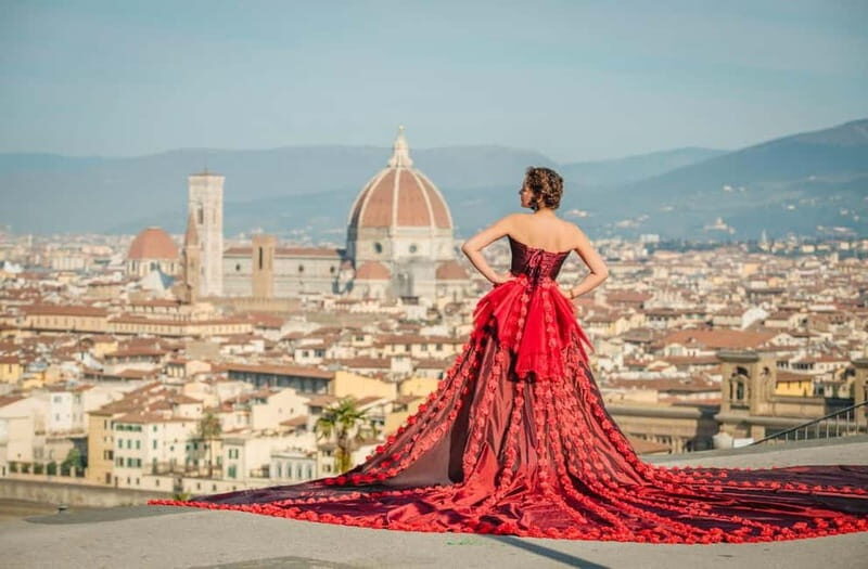 Florence: A photoshoot in luxurious dresses - Key Points