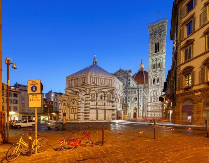 Florence at Night Bike Tour With Wine and Aperitivo Picnic - Tour Experience