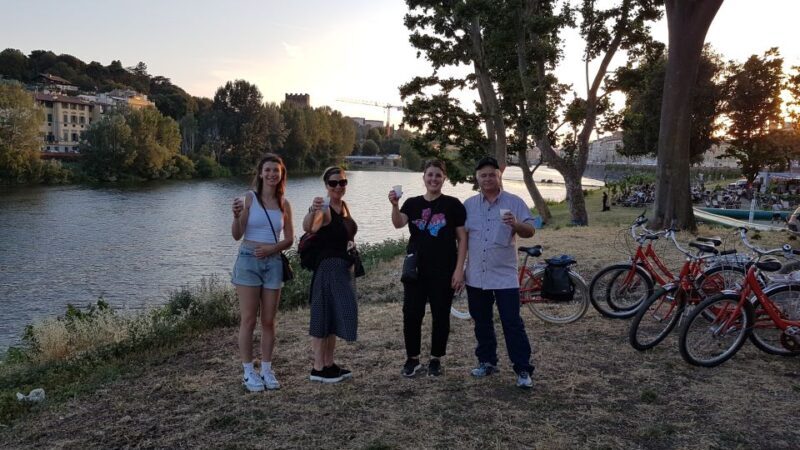 Florence at Night Bike Tour With Wine and Aperitivo Picnic - Preparing for Your Nighttime Adventure