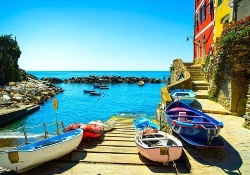 Florence: Cinque Terre Full-Day Bus Excursion with Lunch - Transportation and Comfort