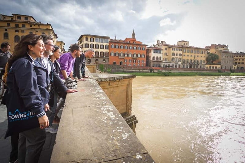 Florence: City Highlights Walking Tour + Wine Windows Option - Key Points