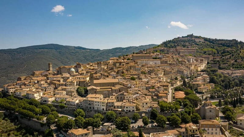 Florence: Cortona, Assisi and Perugia Full Day Trip - Key Points