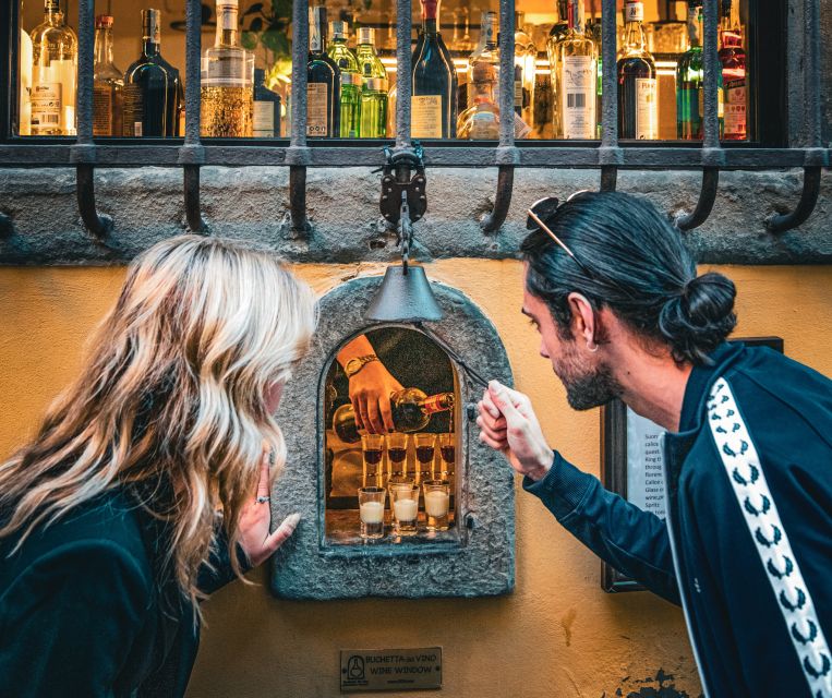 Florence: Dark History Walking Tour With Bar Stops - What to Expect on the Tour