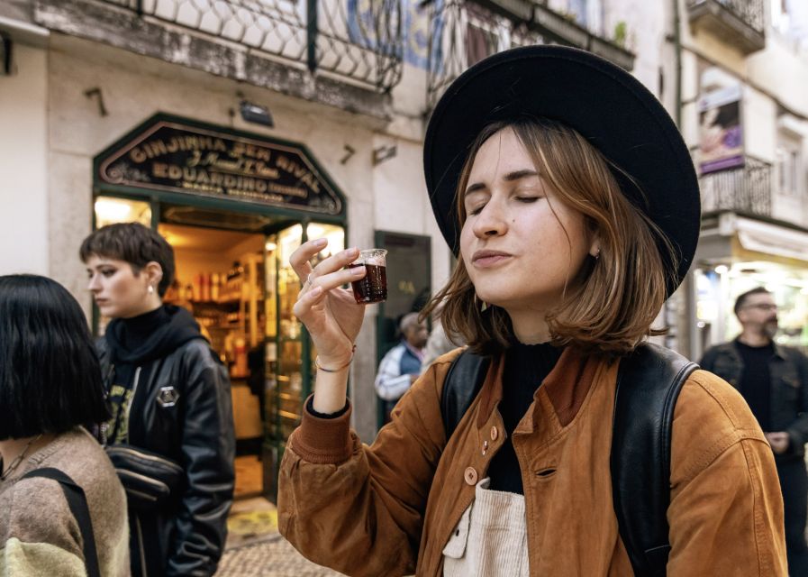 Florence: Dark History Walking Tour With Bar Stops - Booking and Cancellation Policies