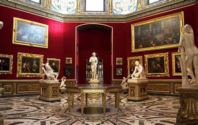 Florence: Fast-track Uffizi Gallery Hosted Tickets - The Medici Family and the Gallerys History