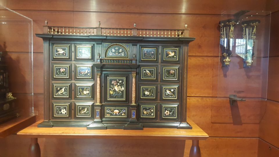 Florence: Florentine Mosaic Private 1-Hour Tour With Guide - Appreciation of Artistic Skill