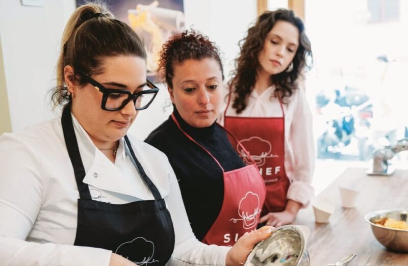 Florence: Fresh Pasta and Tiramisu Cooking Class - Key Points