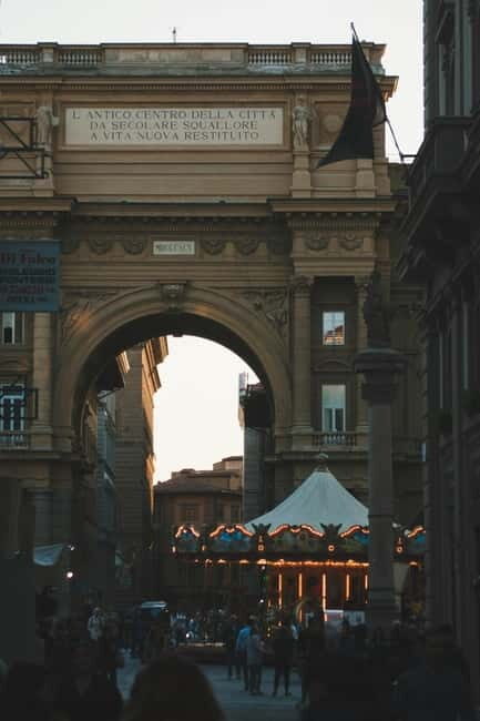 Florence: Golf Cart Tour of the Historic Center and Piazzale Michelangelo - The Sum Up