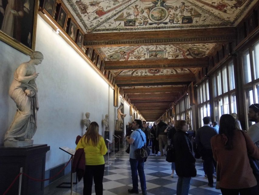 Florence: Group Walking + Uffizi Gallery Tour in Spanish - Tour Duration and Schedule