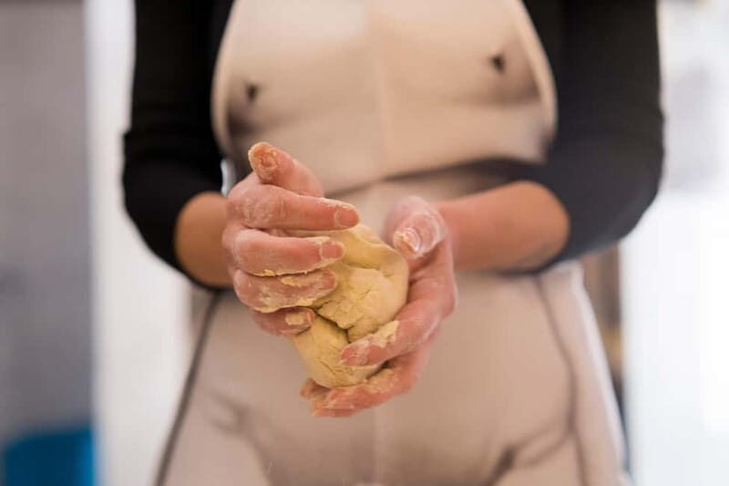 Florence: Handmade Ravioli & Pasta Class with Unlimited Wine - Setting the Scene: Where Tradition Meets Craft  