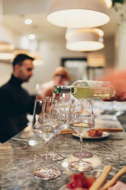 Florence: Italian Wine Tasting With Local Sommelier - Ask Away