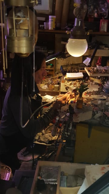 Florence: Jewelry Workshop with Master Dari - Florence: Jewelry Workshop with Master Dari
