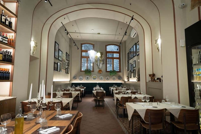 Florence: Live Grill Show & Steak Dinner with Wine - What to Expect: An Evening of Fire and Flavor in Florence