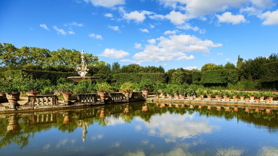 Florence: Medici's Mile Tour and Entrance to Boboli Gardens - Key Points