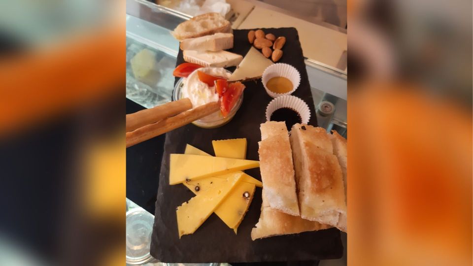 Florence: Natural Wine and Artisanal Cheese Tasting - Learning Experience