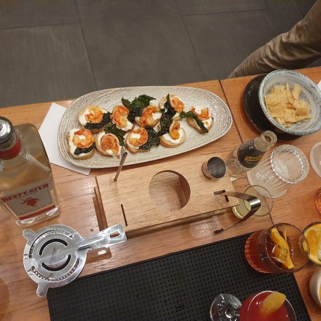 Florence: Negroni Cocktail Making Class With Aperitivo - Meet Your Bartender in Florence