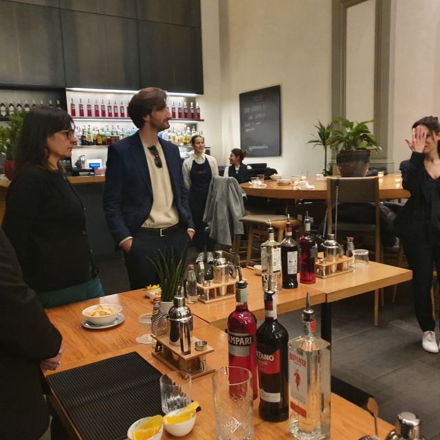 Florence: Negroni Cocktail Making Class With Aperitivo - Reserve Your Spot Today