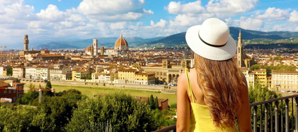 Florence: Old Town Family Tour with Optional Da Vinci Museum - Exploring Florence’s Old Town with a Family-Friendly Guide