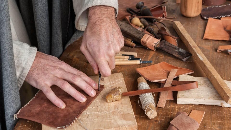 Florence: Oltrarno Artisans and Wine Windows - Key Points