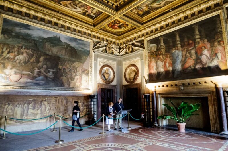 Florence: Palazzo Vecchio Entrance Ticket & Audioguide - Salone Dei Cinquecento: a Jewel of the Medici Era