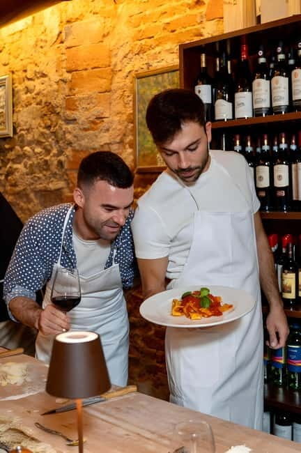 Florence: Pasta Cooking Class with Wine Tasting near Duomo - What Makes This Tour Stand Out?  