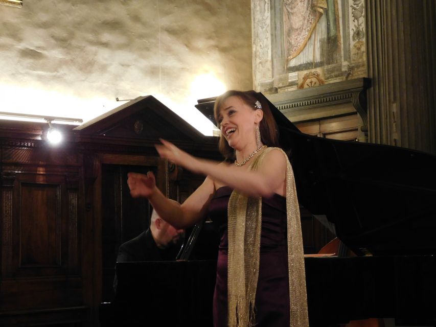 Florence: Pizza Dinner and Opera Arias Concert - Booking Information