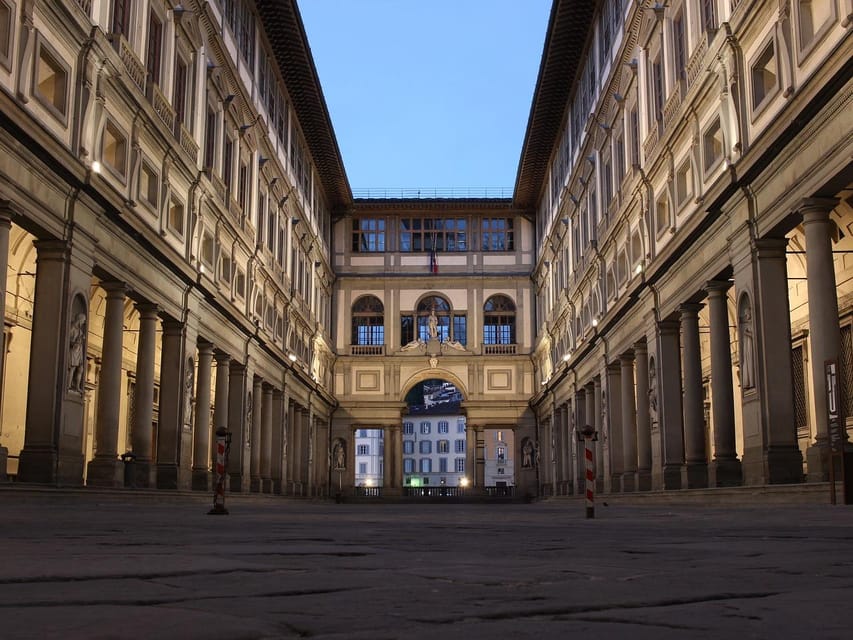 Florence: Polaroid Guided Tour of the City Center - Key Points