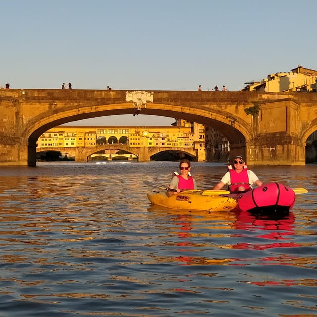 Florence: Ponte Vecchio and City Sights Guided Kayak Cruise - Meeting Location and What to Bring