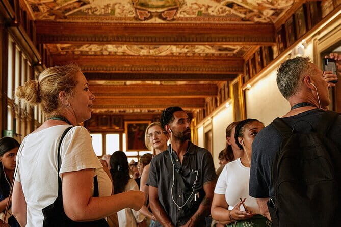 Florence Super Saver Skip-the-Line Accademia Gallery with Uffizi - The City Tour: Walking or Biking Through Florence