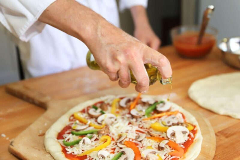 Florence: Traditional Pizza and Gelato Cooking Class + Wine - Key Points