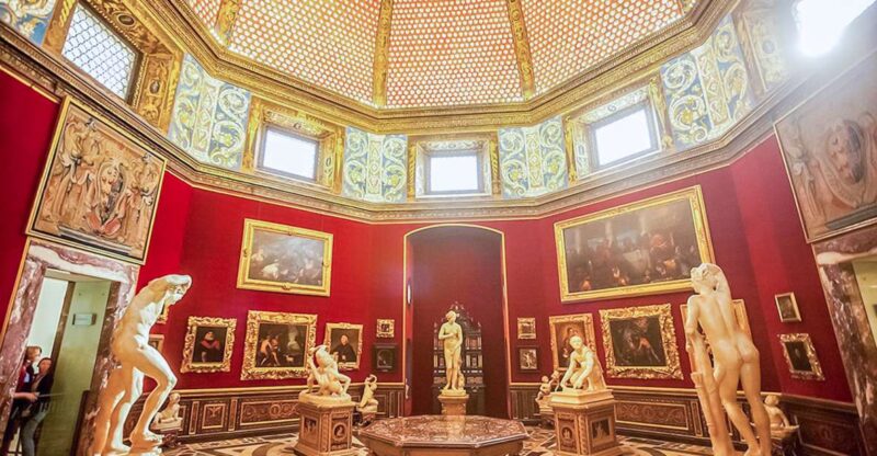Florence: Uffizi Priority Ticket & Masterpieces Audio App - Masterpieces on Display