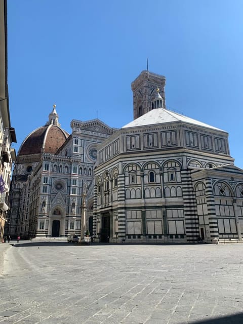 Florence Walking Tour: Gems and Secrets. Only Small Groups. - Key Points