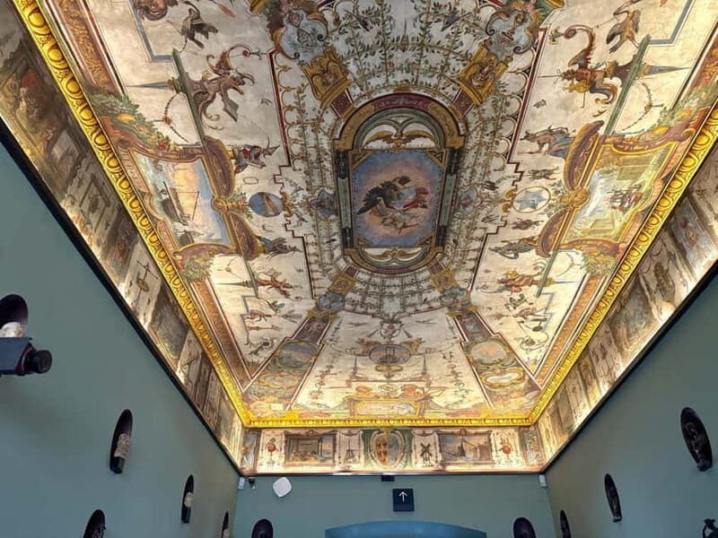Florence:Uffizi Gallery Fast-Track Ticket + Agudio Guide APP - Practical Tips for Visitors