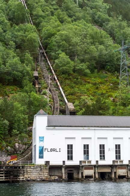 Flørli 4444: RIB & Hike - Key Points