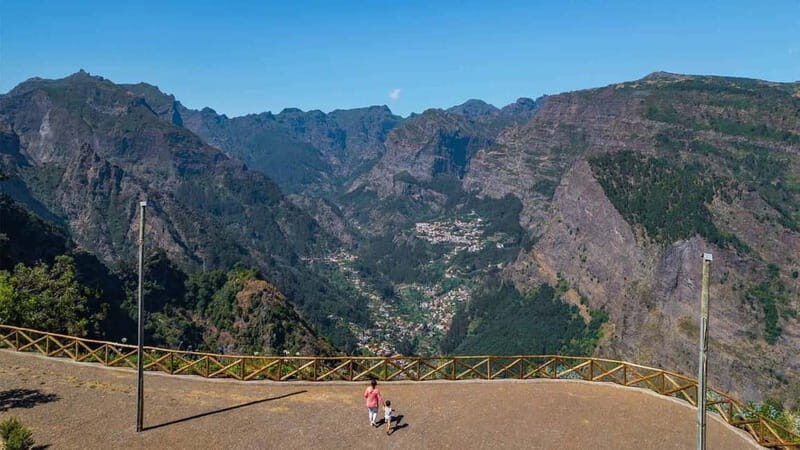 Flowers Of The Forest, Câmara de Lobos 4x4 Jeep Tour - Who should consider this tour?