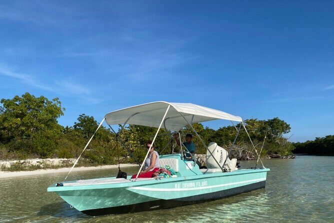 Fly Fishing Cancun Large Boat 4 people plus crew - The Sum Up