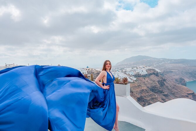 Flying Dress Photoshoot Experience in Santorini - Personalized Photoshoot Experience