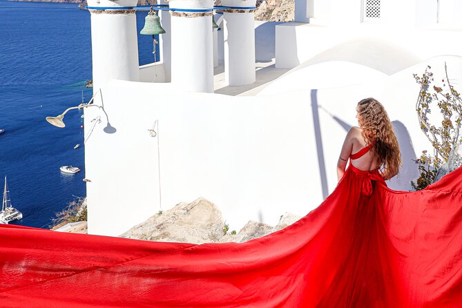 Flying Dress Photoshoot Experience in Santorini - Professional Photography Expertise