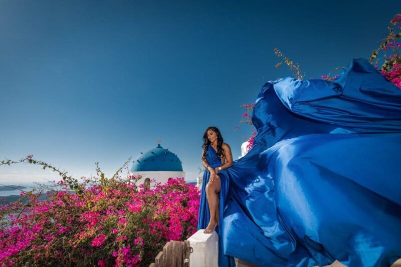 Flying dress Photoshoot in Santorini with Hotel Pickup - Who Will Love This Experience?