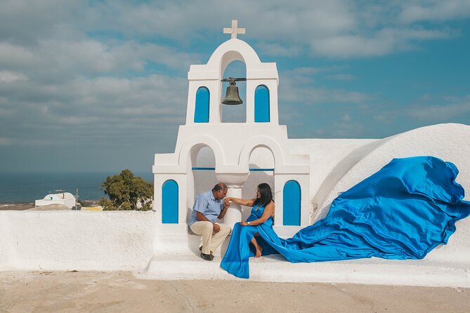 Flying Dress Photoshoot Santorini - Meeting Details