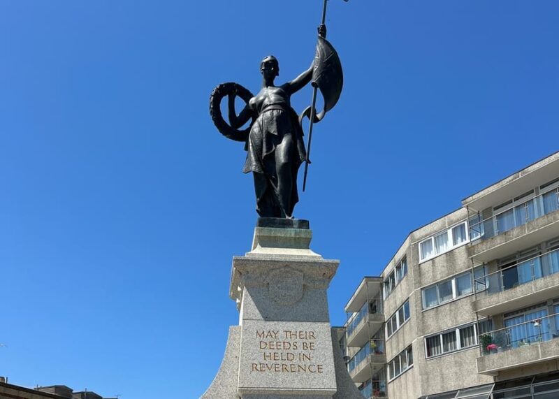 Folkestone: Private 2hr Walking Tour with a Blue Badge Guide - Why Choose a Guided Walk in Folkestone?