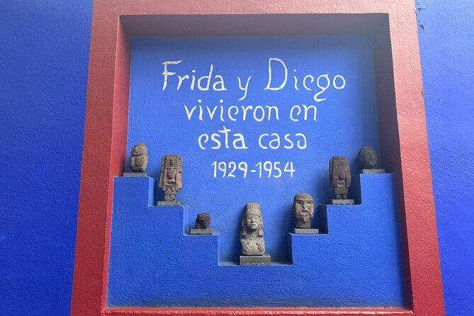 Following Frida Kahlo and Diego Rivera - A Detailed Look at the Tour Experience