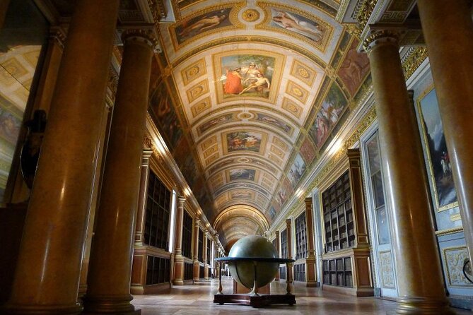 Fontainebleau Palace : Private Guided Tour - Tour Group Size and Exclusivity