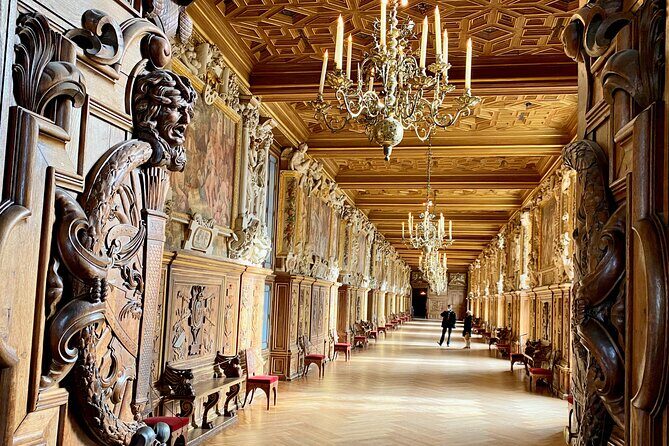Fontainebleau, Versailles, Trianon Small group from Paris - Who Should Consider This Tour?