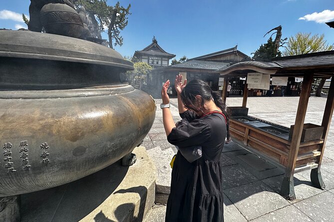 Food & Cultural Walking Tour Around Zenkoji Temple in Nagano - Exploring Zenkoji Temple Town